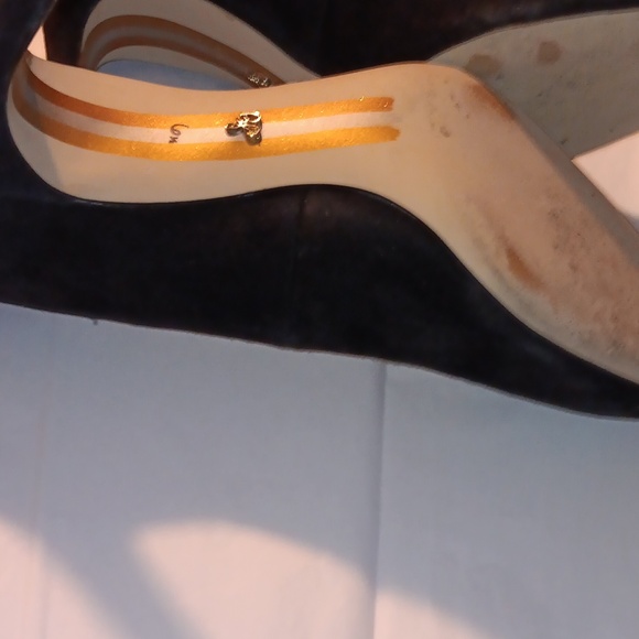 Sz6 Sam Edelman black suede pumps - Picture 4 of 6